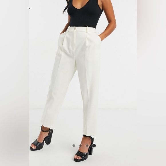 Topshop Petite clean straight trousers in ivory - Picture 2 of 4